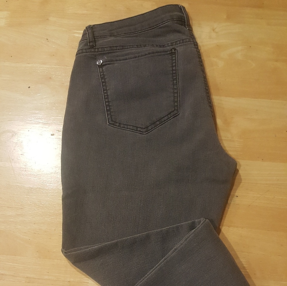 🔴 SOLD 🔴 Skinny leg Jeans
